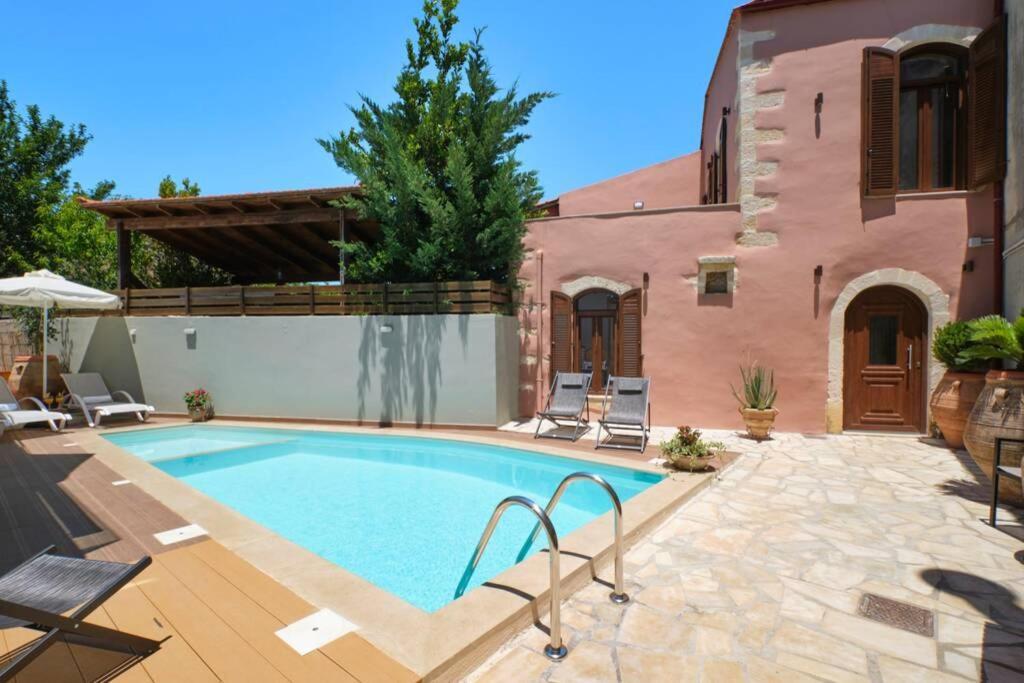 Stone Villa With Swimming Pool-Bbq! Melidhónion Dış mekan fotoğraf