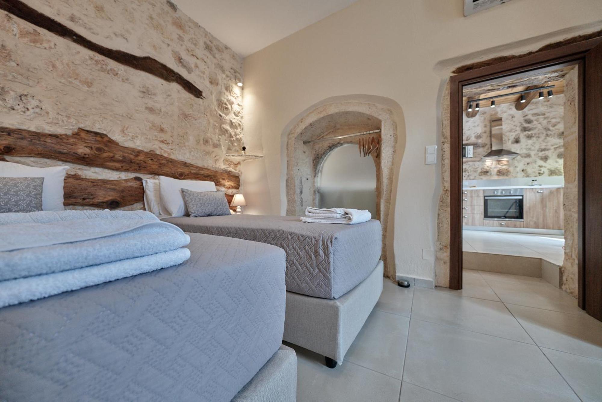 Stone Villa With Swimming Pool-Bbq! Melidhónion Dış mekan fotoğraf